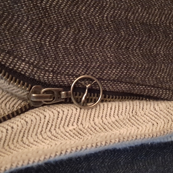 Puma athletic Activewear cardigan jacket size xs gray white - Picture 3 of 7